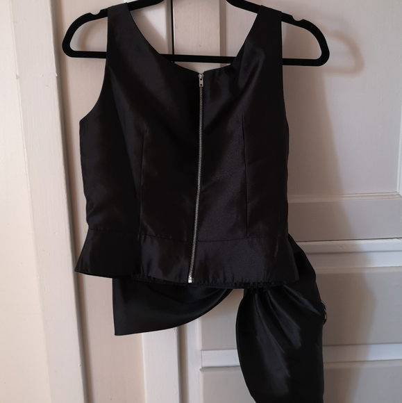 NWT Ina bow crop tank - Picture 3 of 4